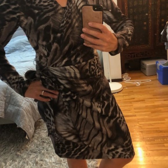 Frank Lyman animal print wrap dress - Picture 6 of 6